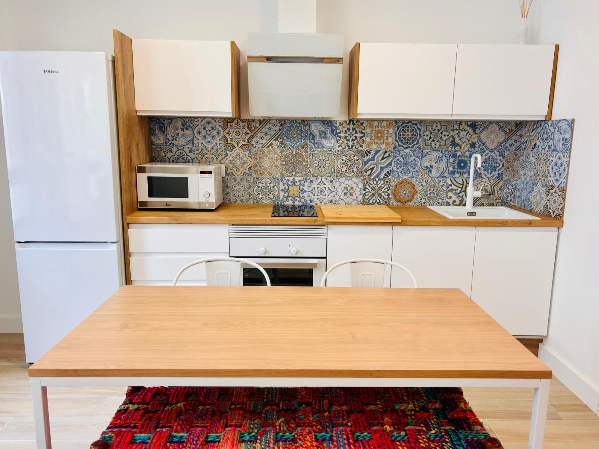 Playa De Canteras-albareda 2 Apartment *